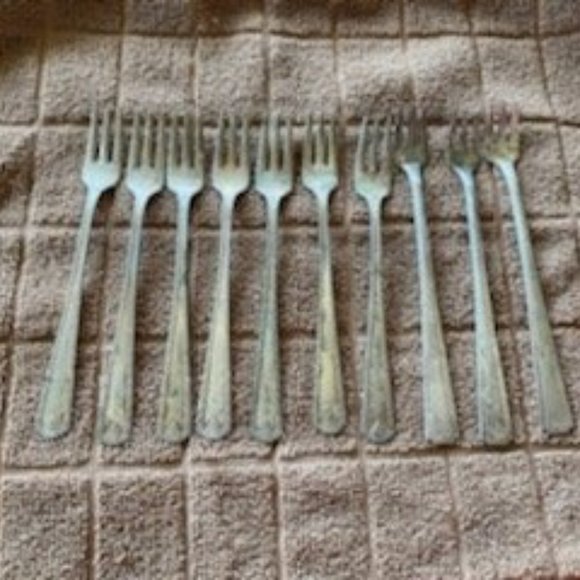 10 ANTIQUE Silverplate SEAFOOD Hors d'oeuvres FORKS